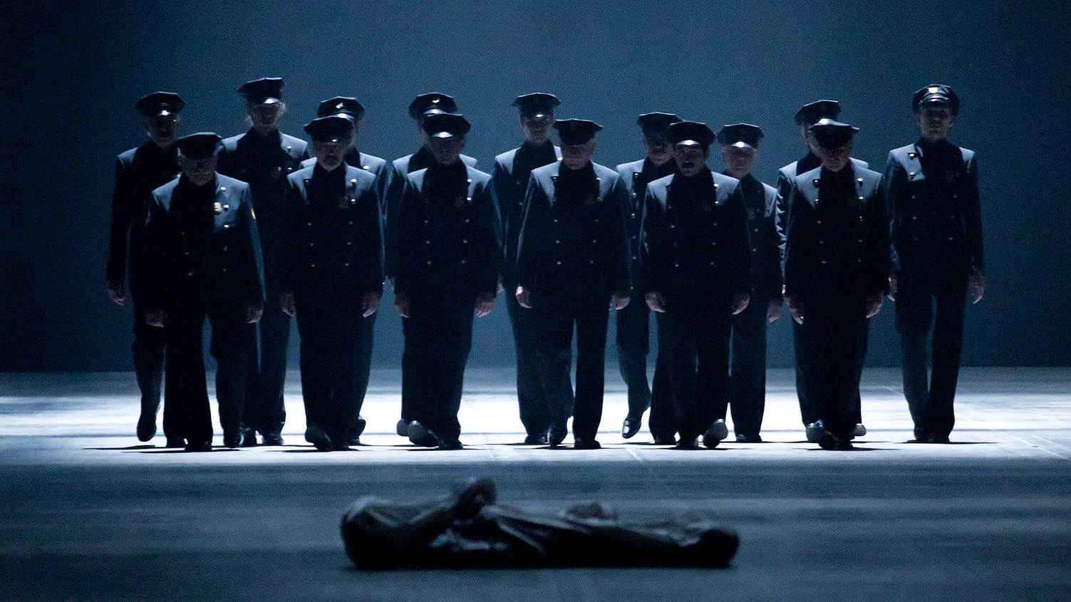 Bros - Romeo Castellucci — Societas © Stephan Glagla
