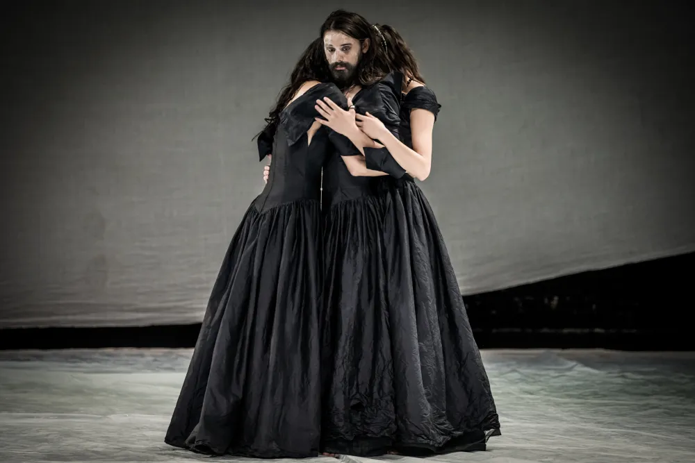 Hamlet - Lisaboa Houbrechts © Sofie Silbermann