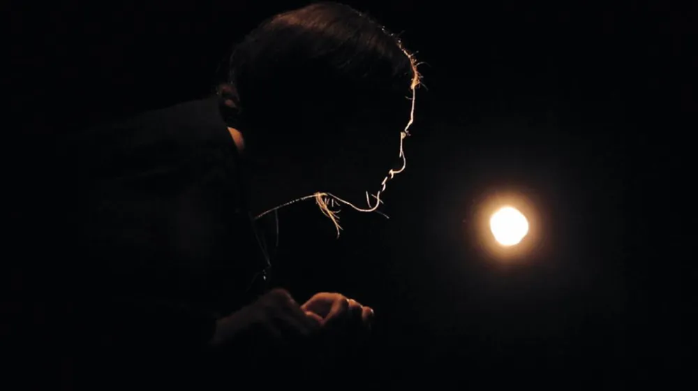 Je suis la bête - Julie Delille © Florent Gouëlou 