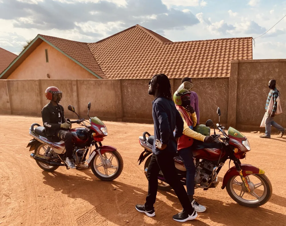 Radio live — La relève - Aurélie Charon, Amélie Bonnin et Mila Turajlić ©  Aurélie Charon